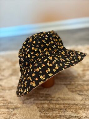 Black Floral Sun Hat - Charming Summer Bucket Hat